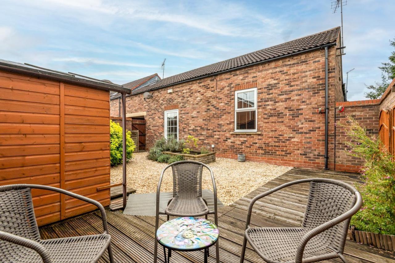 Pass The Keys Charming Cottage Near Clifton Moor York Exterior foto